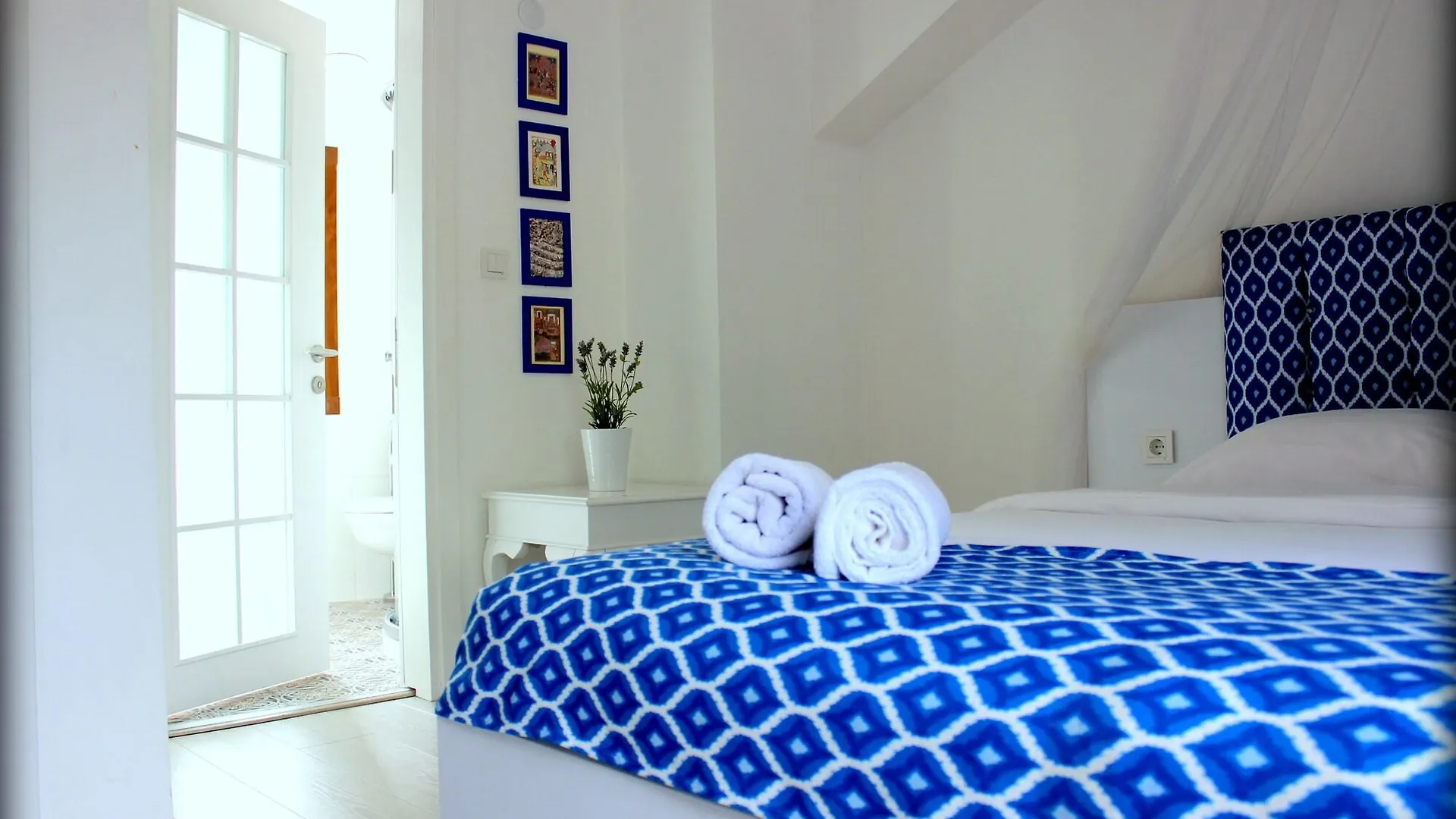 Almond Hill Apart Стамбул 0*,  Турция